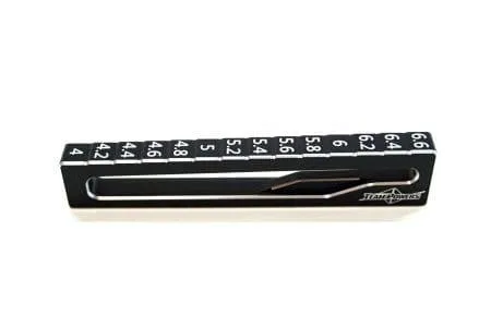 car stand 4