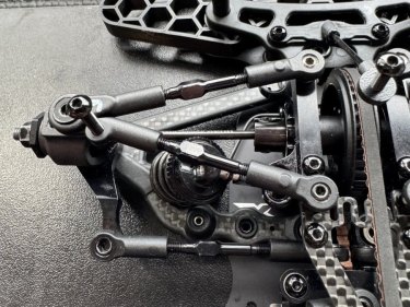 XRAY X4 COMPOSITE UPPER ARM LINKS 4.9MM (1+1+1+1) - Image 3