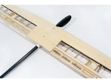 Dancing Wings 1500m Falcon Glider Kit - Image 3